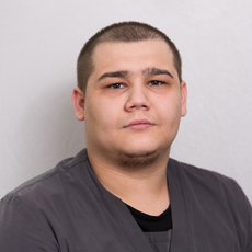 Ешков Иван Андреевич, стоматолог-хирург