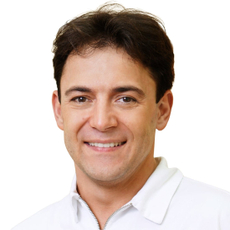 Петунц Спартак Валерикович, стоматолог-хирург