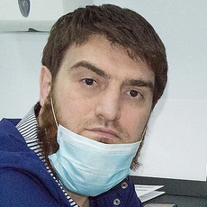 Янхотов Ильяс Хусаевич, стоматолог-хирург