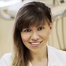 Невежина Анна Сергеевна, стоматолог-терапевт