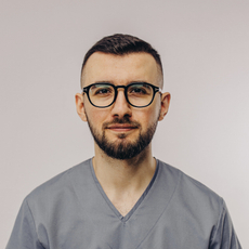 Кулиев Рахим, стоматолог-терапевт