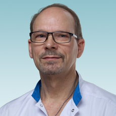 Салихов Юрий Алексеевич, онколог