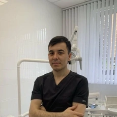 Насриддинов Аслам Абдукудусович, стоматолог-терапевт