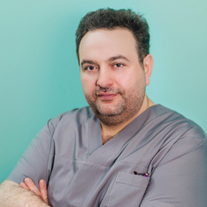 Гусейнов Мурад Камильевич, стоматолог-терапевт