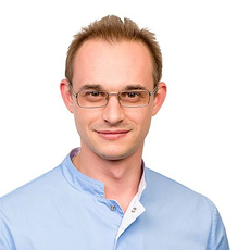 Рябов Дмитрий Витальевич, стоматолог-терапевт