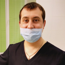 Кушников Евгений Сергеевич, стоматолог-хирург