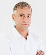 Бурцев Максим Юрьевич, стоматолог-ортопед