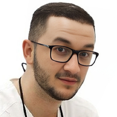 Коркмазов Ахмат Рашидович, стоматолог-терапевт