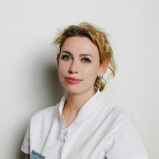 Куркова Мария Евгеньевна, стоматолог-терапевт