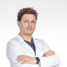 Урюжников Вадим Валерьевич, кардиохирург