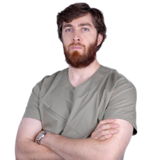 Жаубатыров Зелимхан Салаудиевич, стоматолог-терапевт