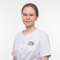 Власова Анна Романовна, стоматолог-терапевт