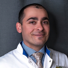 Абрамян Артём Юрьевич, уролог