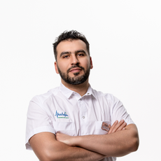 Халил Мохамед, массажист