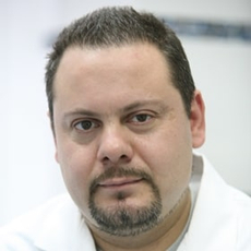 Егудин Игорь Ефимович, стоматолог-терапевт