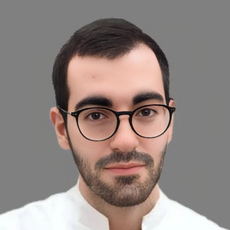 Митичян Роман Гарегинович, стоматолог-ортопед