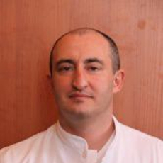 Ужегов Теймураз Айтегович, уролог