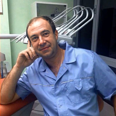 Артюхов Геннадий Николаевич, стоматолог-терапевт