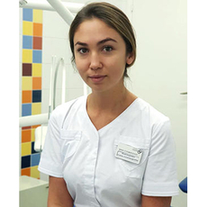 Пономаренко Алина Александровна, стоматолог-терапевт