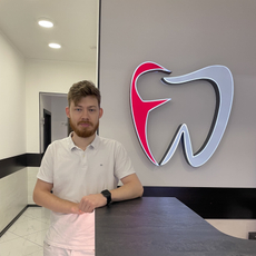 Курнаков Даниил Сергеевич, стоматолог-терапевт