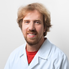 Ерадзе Николай Евгеньевич, стоматолог-терапевт