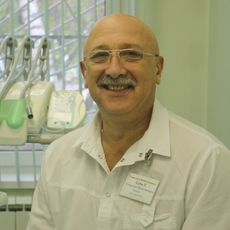 Попов Геннадий Николаевич, стоматолог-терапевт