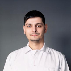 Кузменков Дмитрий Сергеевич, стоматолог-терапевт