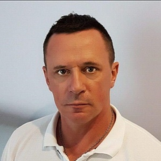 Петровский Константин Юрьевич, стоматолог-терапевт