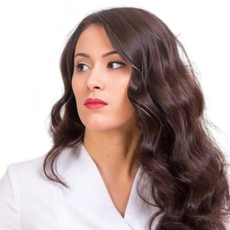 Косарева Юлия Дмитриевна, врач-косметолог