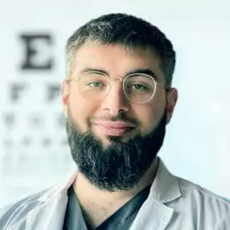 Аджиев Руслан Хасанович, офтальмолог