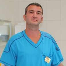 Лобач Михаил Евгеньевич, стоматолог-терапевт