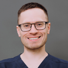 Будылкин Александр Александрович, стоматолог-терапевт