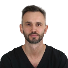 Ашурко Игорь Павлович, стоматолог-хирург