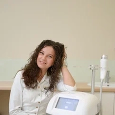 Щебуняева Анна Георгиевна, врач-косметолог