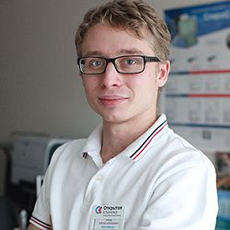 Урзов Сергей Алексеевич, стоматолог-терапевт