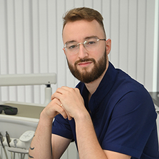 Руденко Владимир Андреевич, стоматолог-хирург