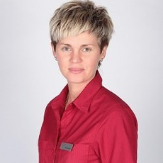 Смирнова Анна Александровна, стоматолог-хирург