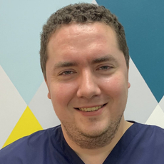 Харитонов Анатолий Олегович, стоматолог-терапевт