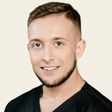 Белокопытов Евгений Юрьевич, стоматолог-хирург