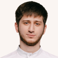 Алиев Амир Гамзатович, стоматолог-хирург