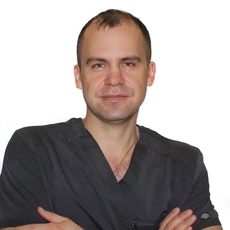 Ледник Максим Леонидович, дерматолог