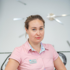 Попова Элина Дамировна, стоматолог-терапевт