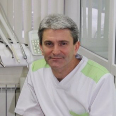 Фиапшев Андзор Залимгериевич, стоматолог-терапевт