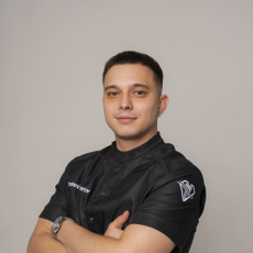 Макаров Дмитрий Константинович, стоматолог-терапевт