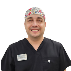 Реутов Сергей Владимирович, стоматолог-хирург