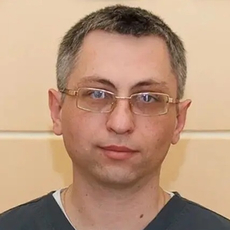 Кириенко Максим Дмитриевич, стоматолог-терапевт