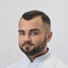 Карчаа Астамур Ренатович, пластический хирург