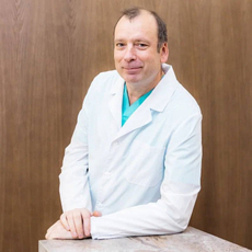 Болгов Евгений Николаевич, хирург