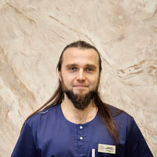 Кадошников Максим Николаевич, стоматолог-хирург