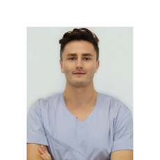 Матвеев Артем Игоревич, стоматолог-хирург
